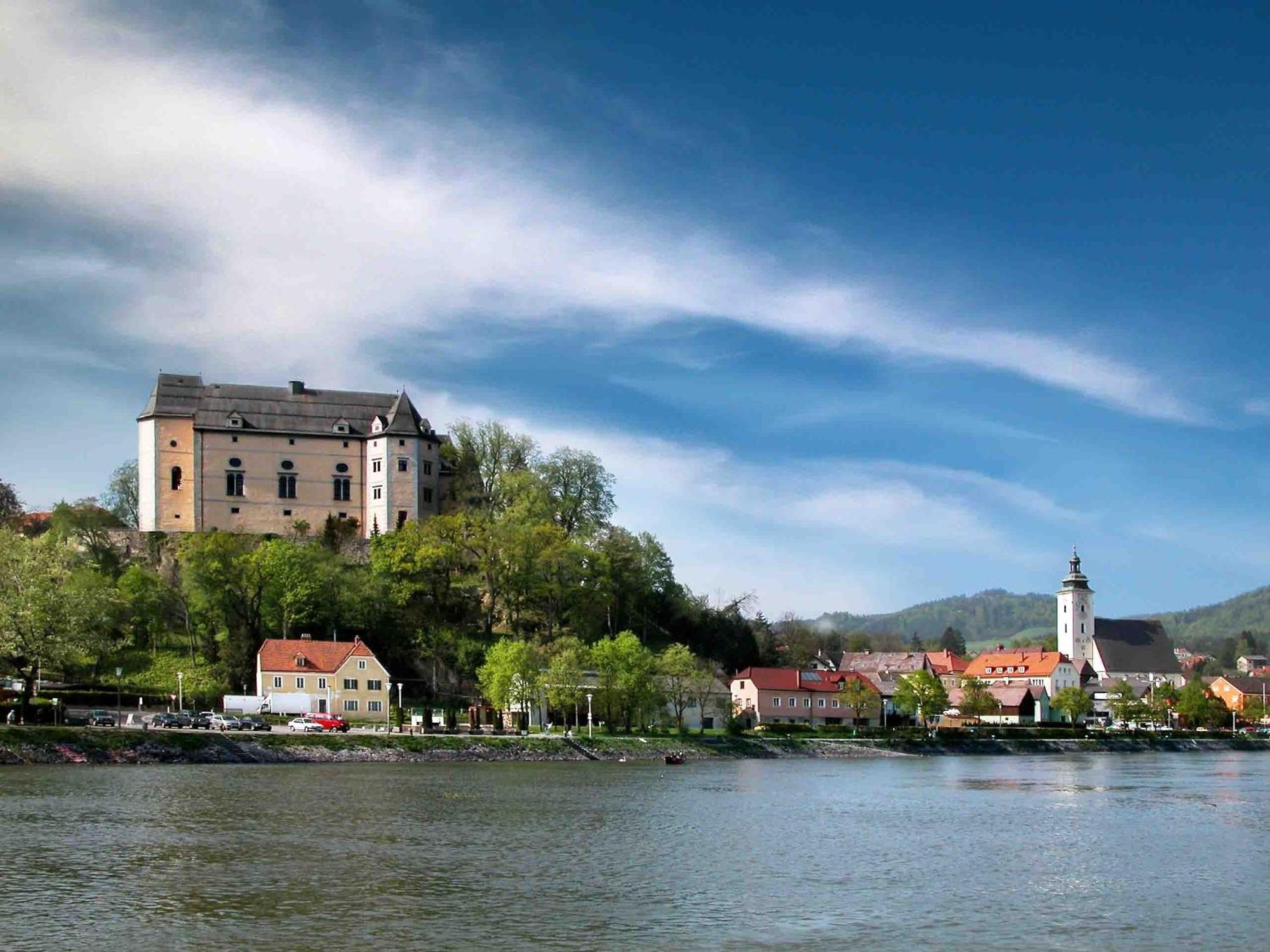 Hotel-Garni Goldenes Kreuz Grein Kültér fotó
